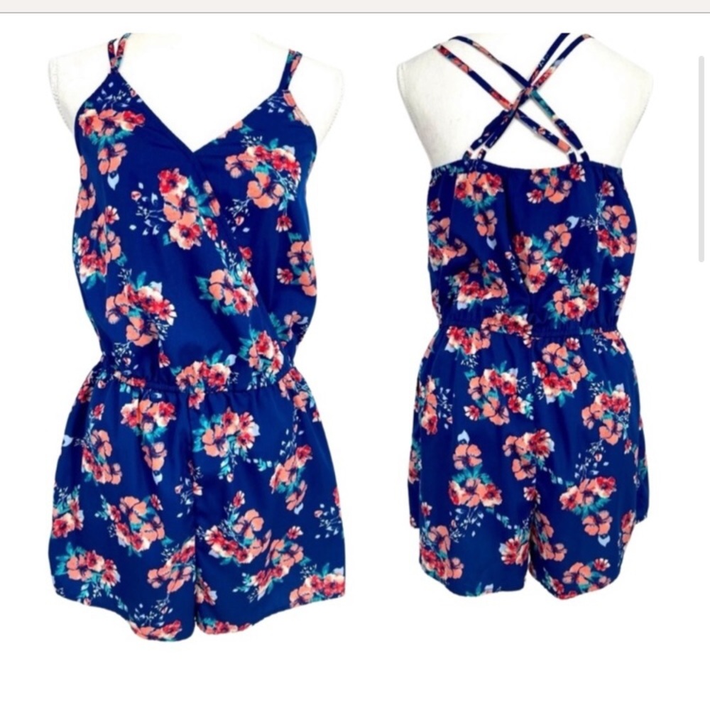 Blue Floral strappy back romper by Arizona Jean Company size large. Summertime!